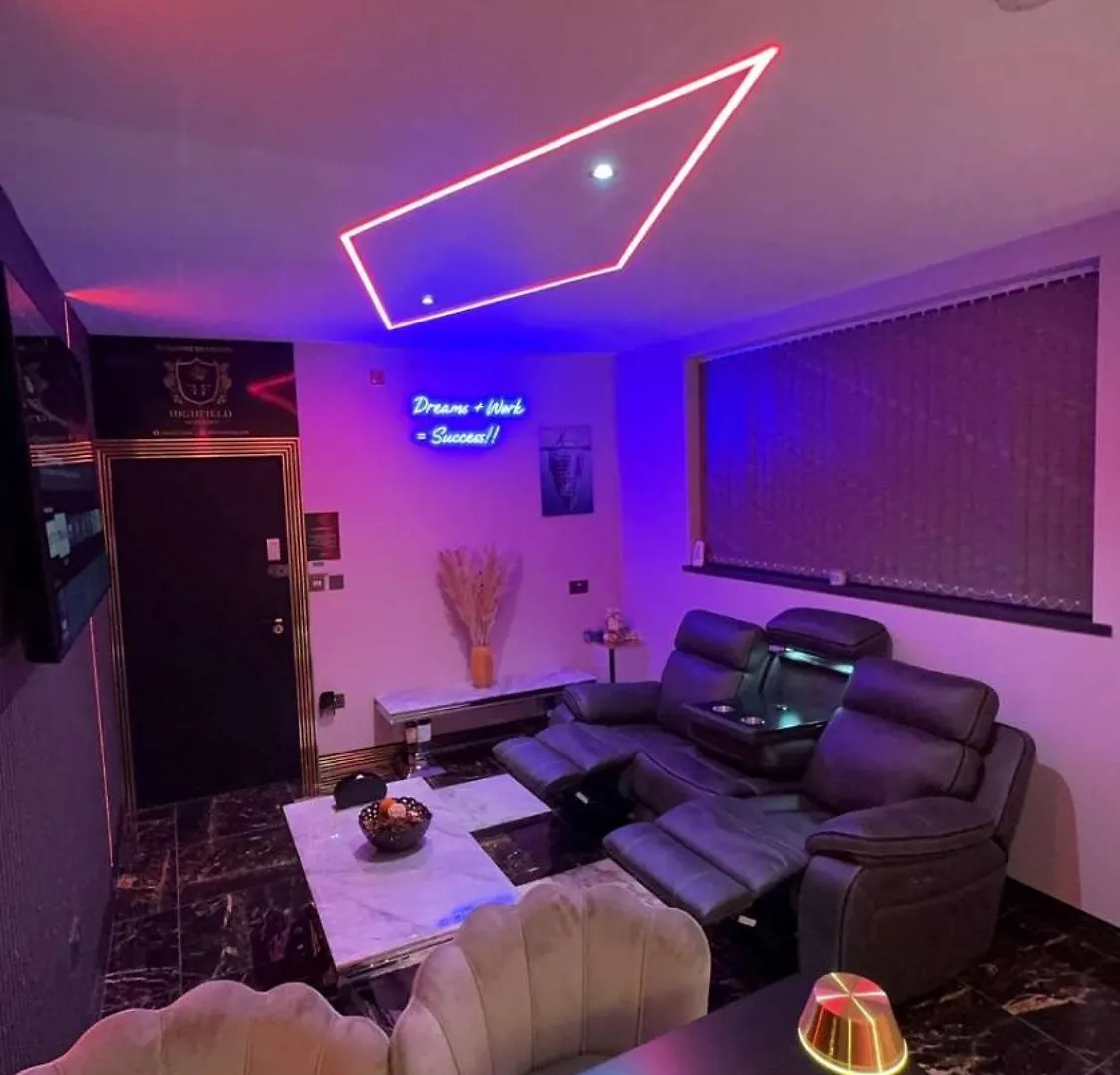 Highfield Private Spa Apartment 브래드퍼드