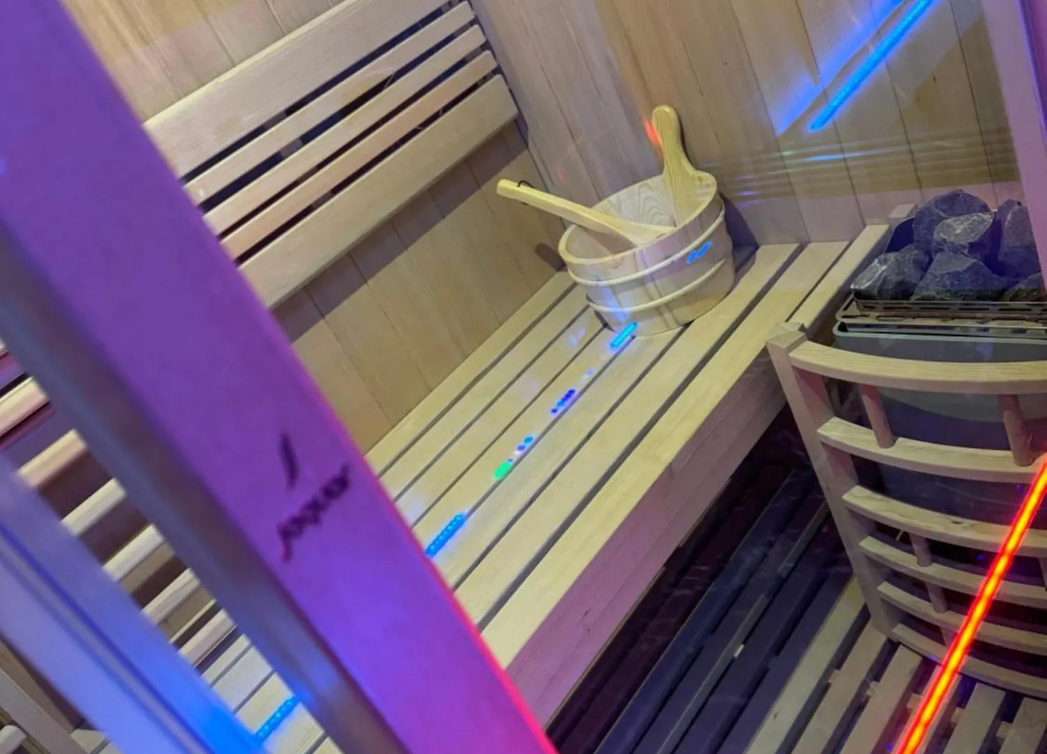 Highfield Private Spa Apartment 브래드퍼드
