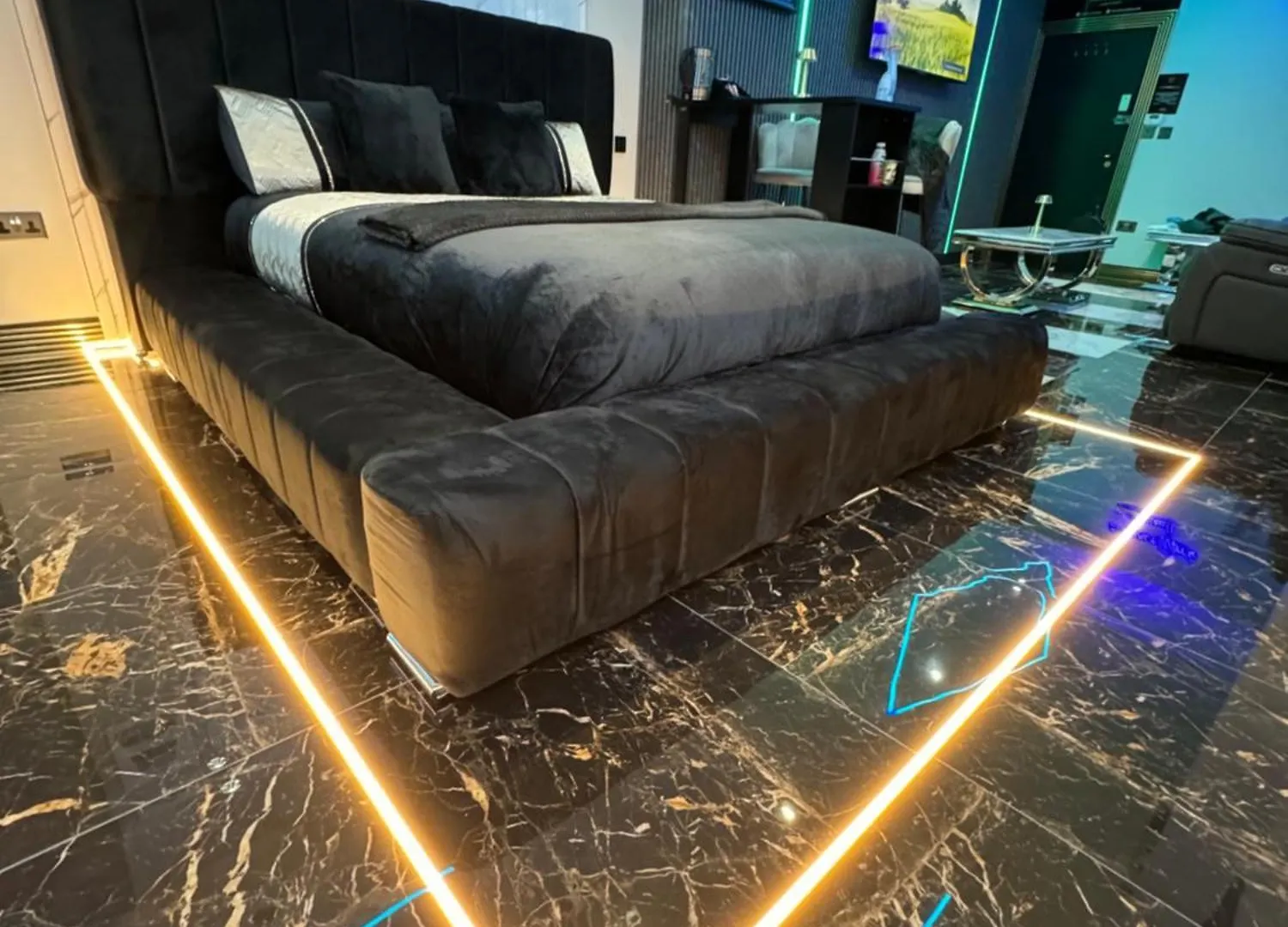 Highfield Private Spa Apartment 브래드퍼드